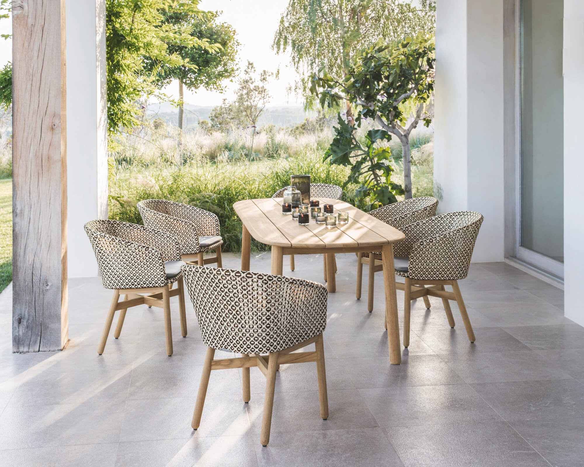 dedon mbrace outdoor dining table chairs dunas living 1